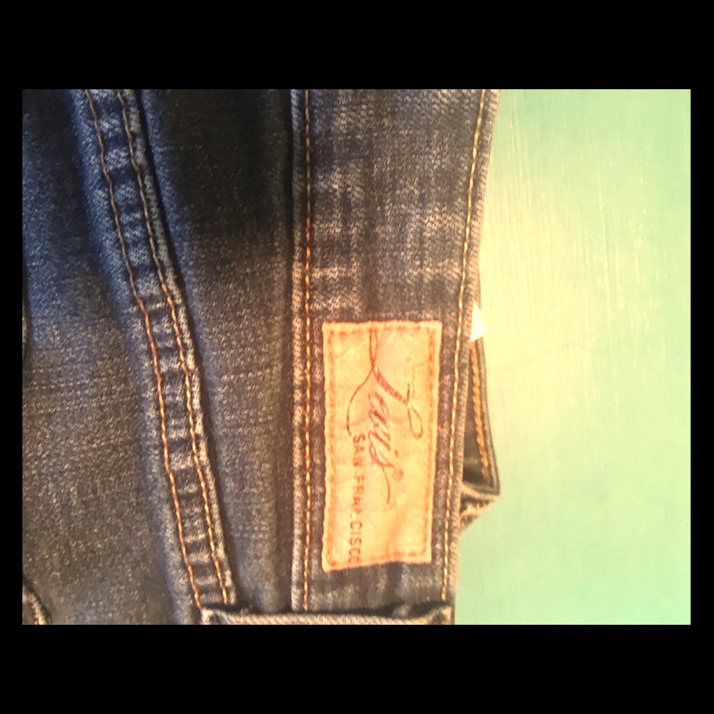 Levis, Demi Curve, Mid Rise, Straight Jean Sz 9/29